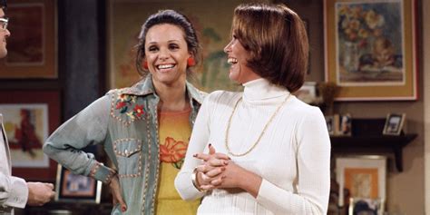 brunette friends|20 Most Iconic Female Duos on Television, Ranked .